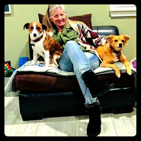 Meet your Posher, Lorraine - Picture 1 of 1